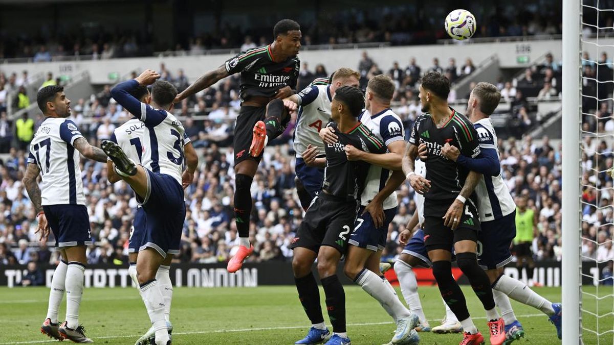 Bagaimana Jika Arsenal Cuma Bahaya dari Bola Mati?